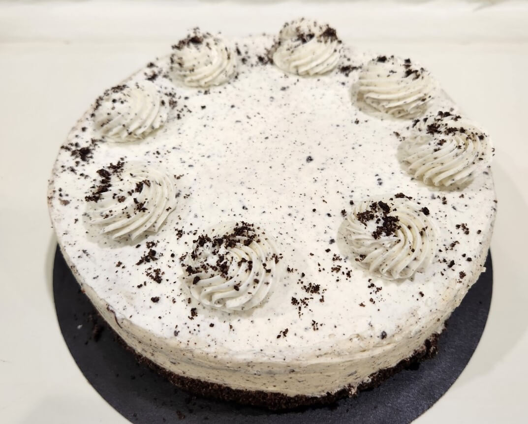 Cookies and Crème Cake, 850g